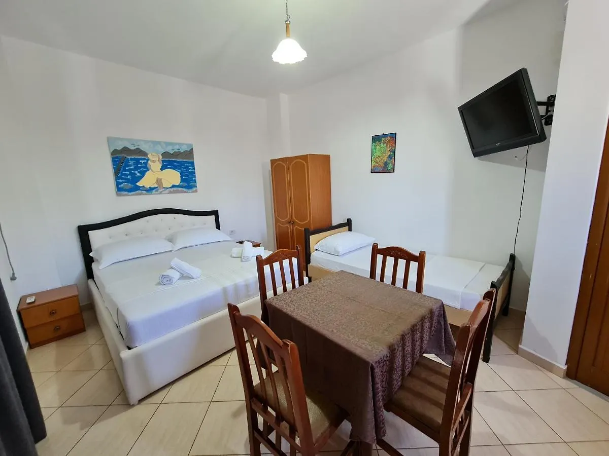 Vila Anxhelo Ksamil