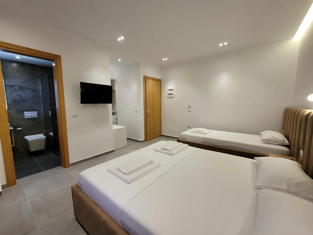 Vila Anxhelo Ksamil Apartment
