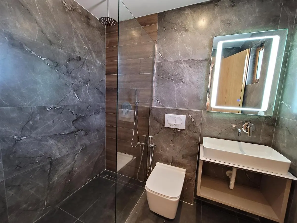 Vila Anxhelo Ksamil Apartment