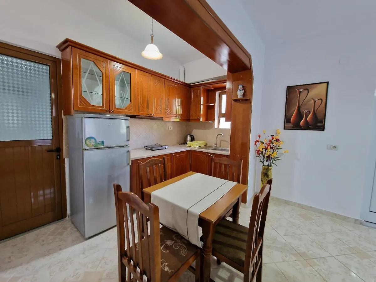 Vila Anxhelo Ksamil Apartament
