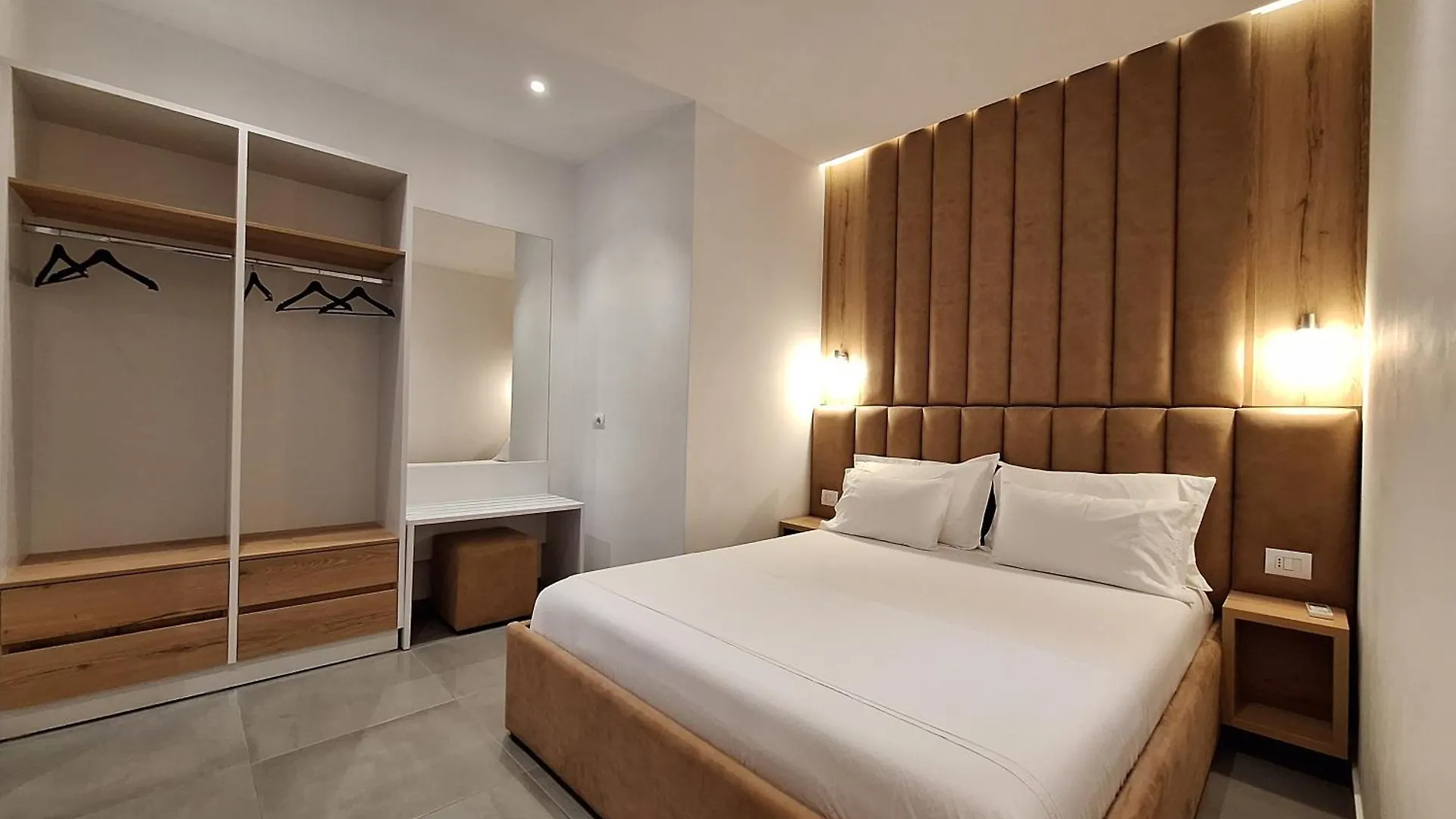 Vila Anxhelo Ksamil Apartment