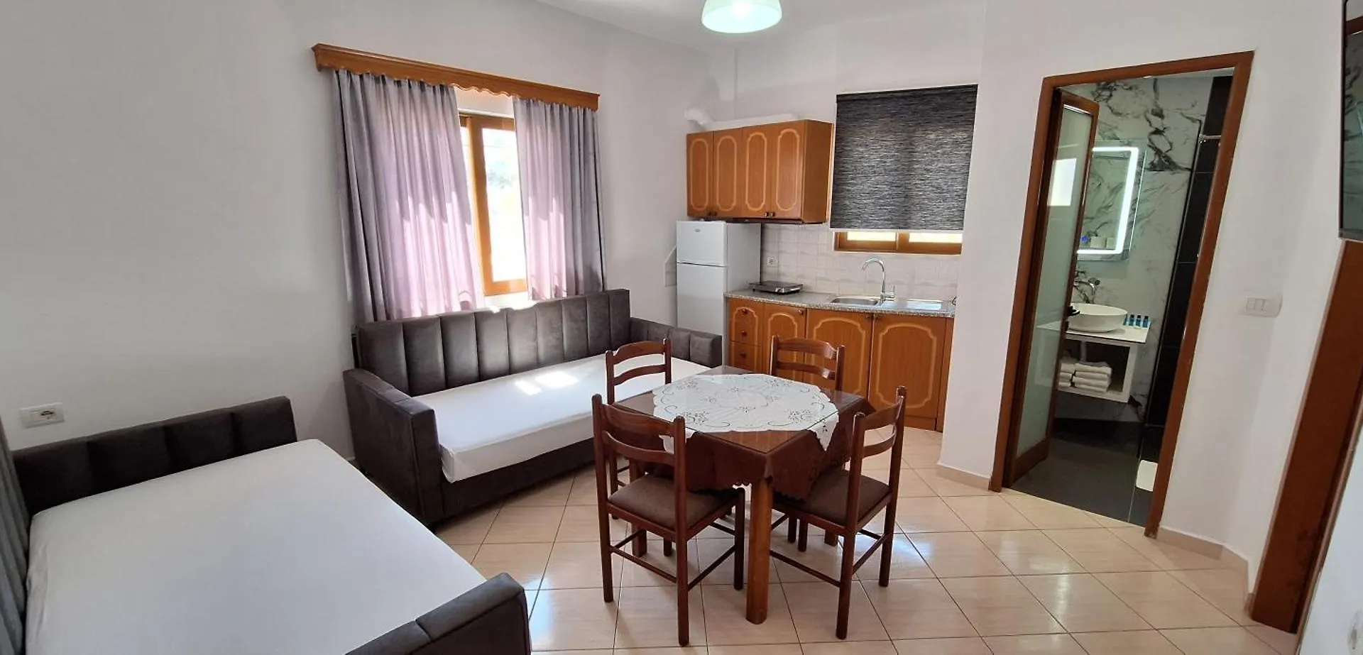 Vila Anxhelo Ksamil Apartament